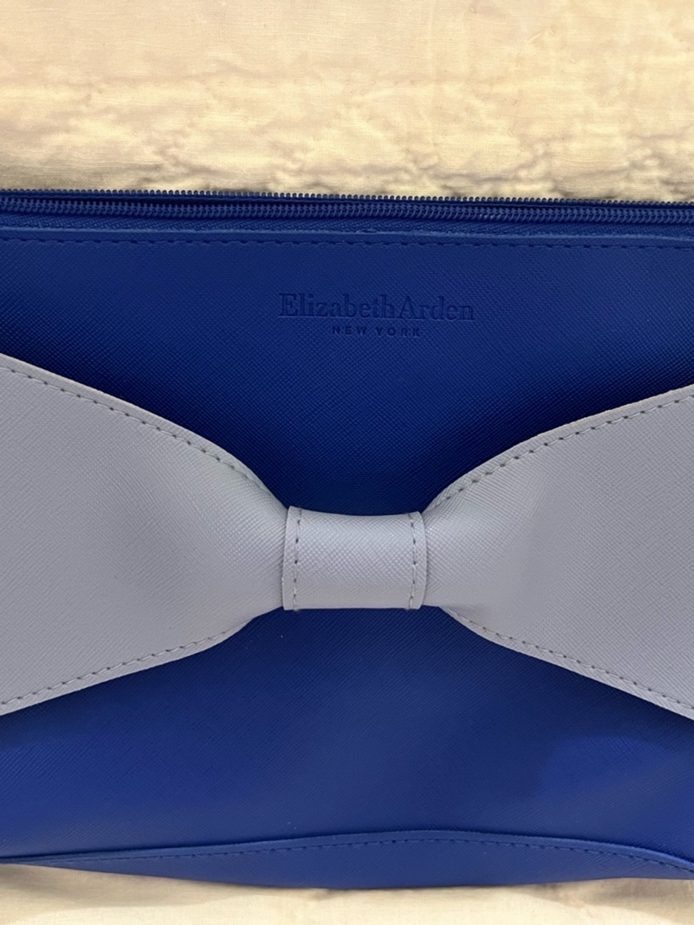 Elizabeth Arden Men’s Royal Blue Toiletry Pouch with Light Gray Bow